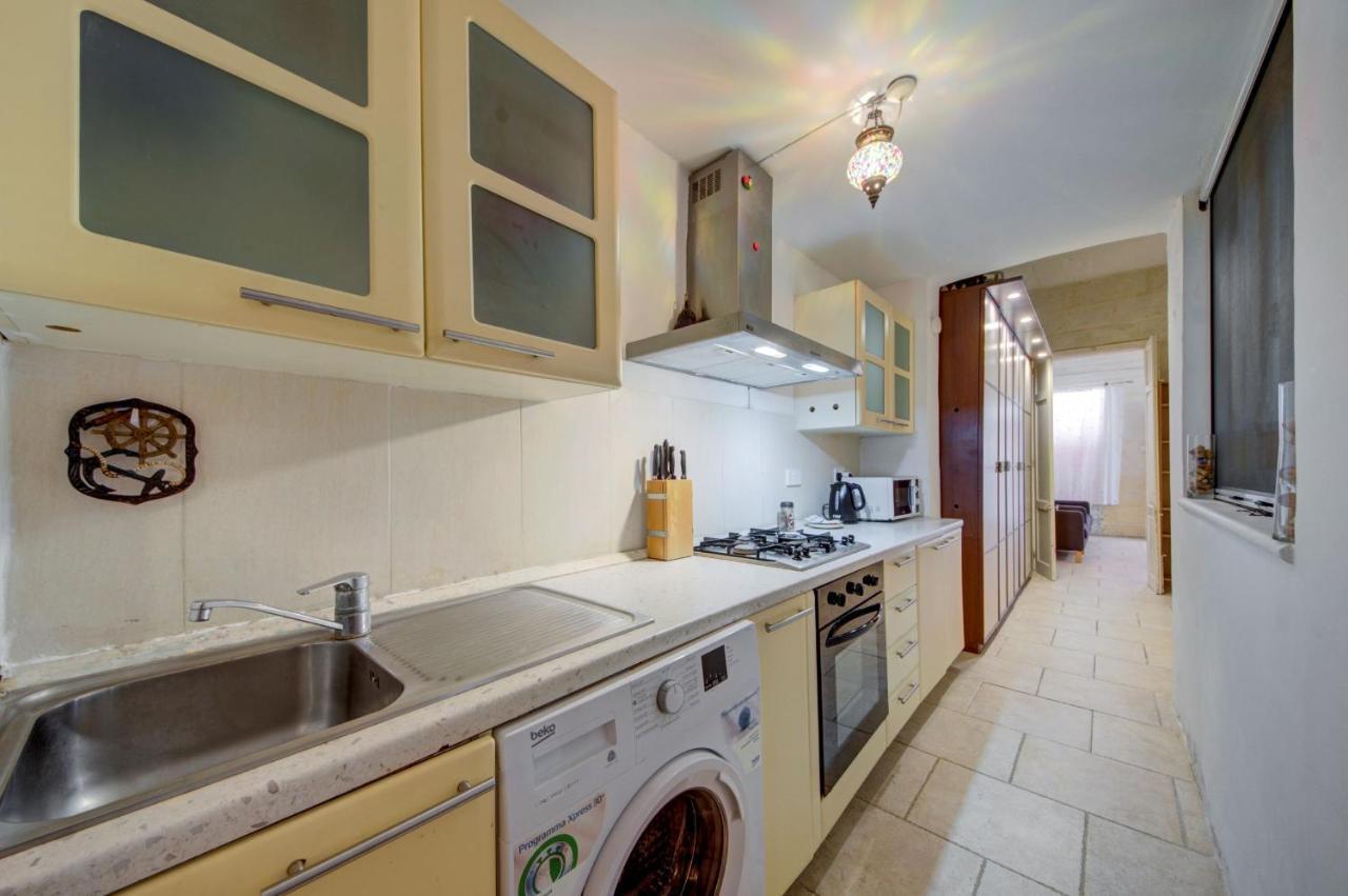 Victory View One Bedroom Apartment Валетта Экстерьер фото